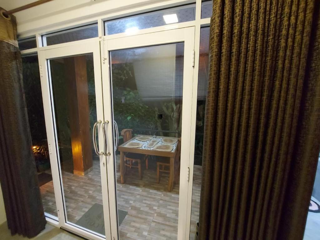 Dhanudi Homestay エッラ エクステリア 写真