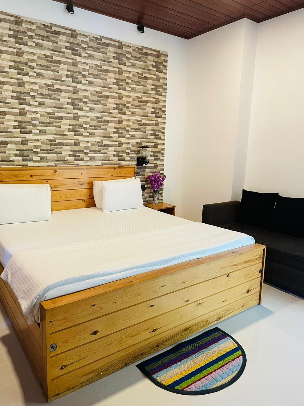 Dhanudi Homestay エッラ エクステリア 写真