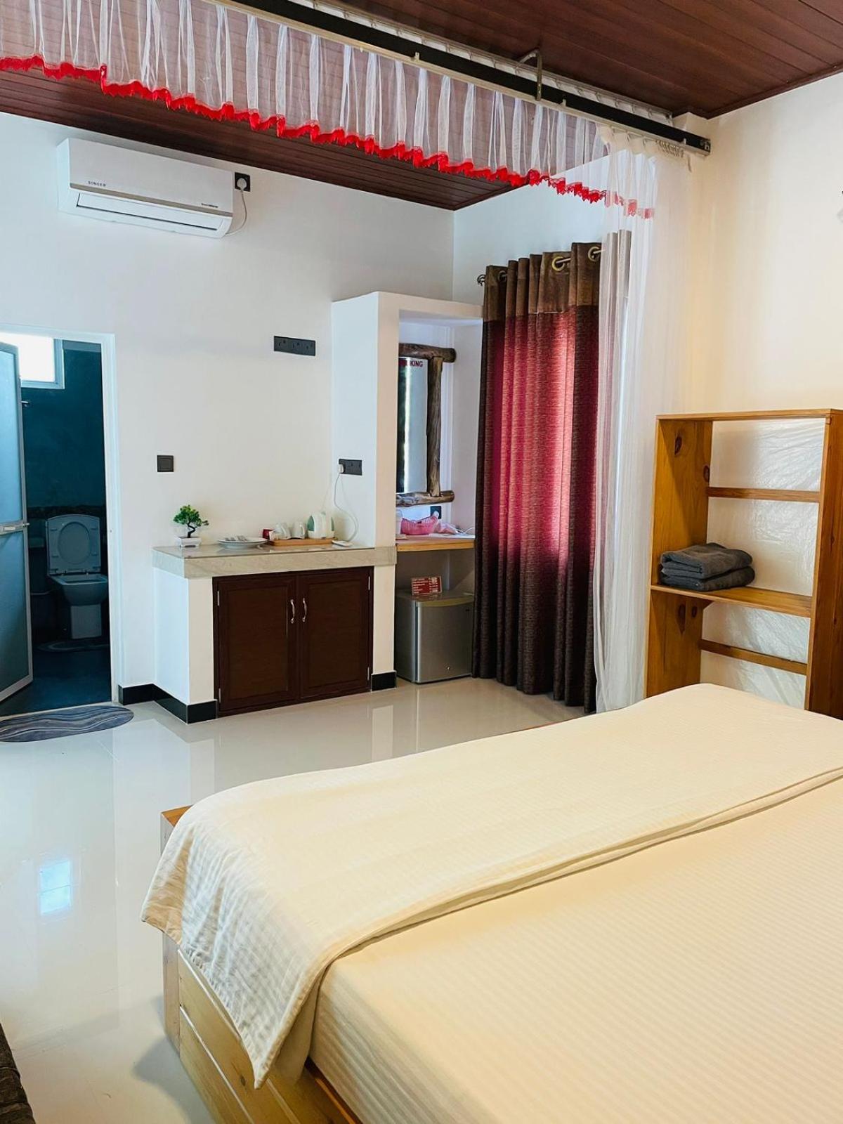 Dhanudi Homestay エッラ エクステリア 写真