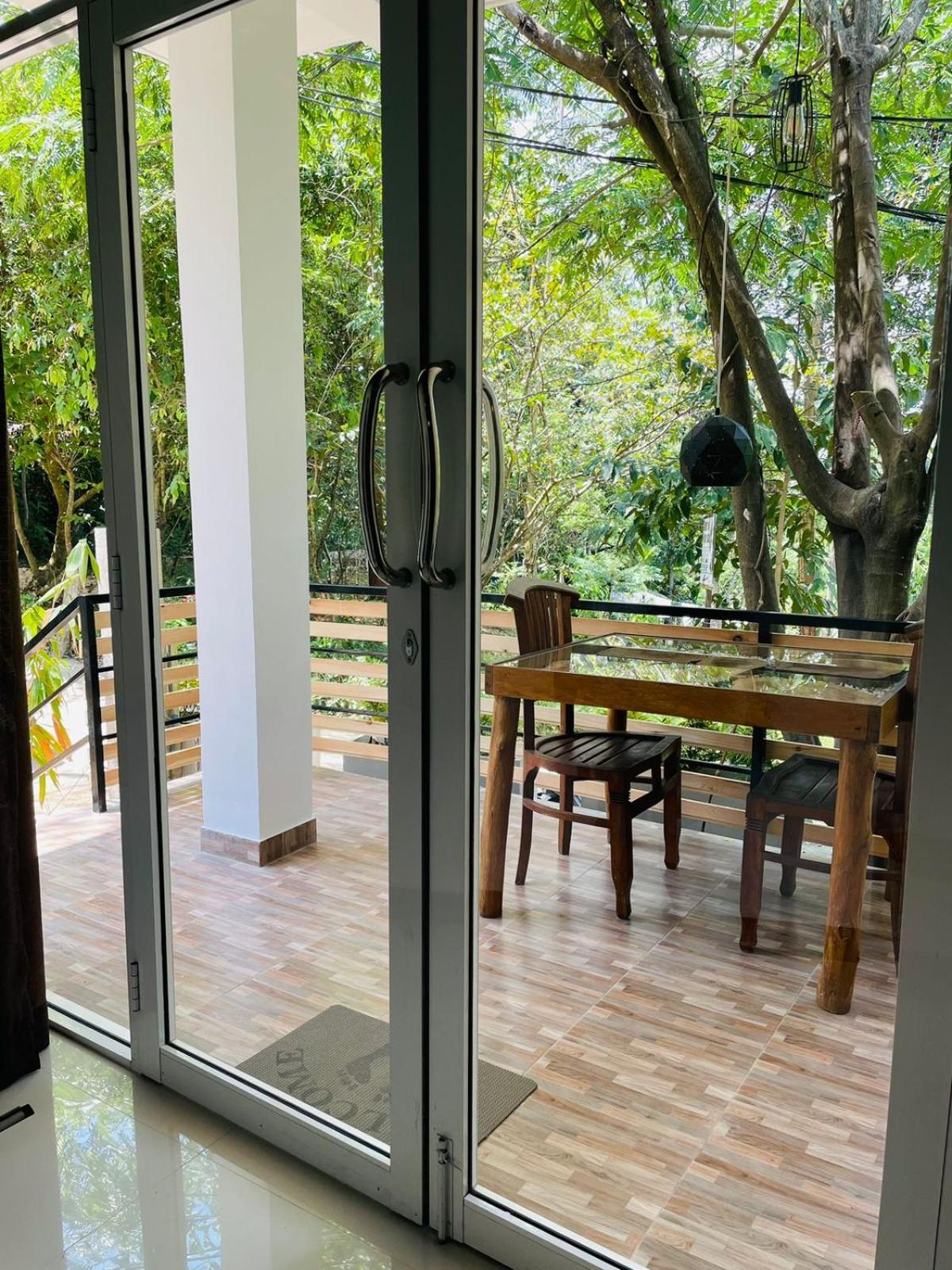 Dhanudi Homestay エッラ エクステリア 写真