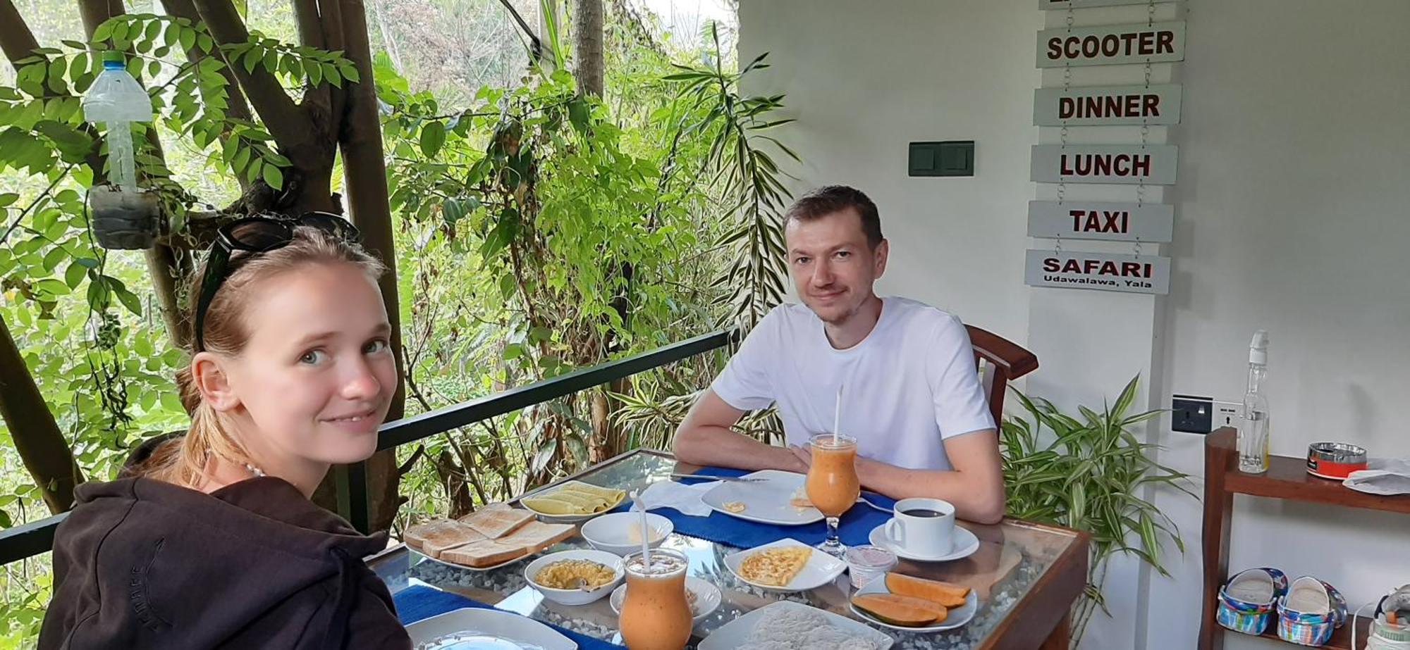 Dhanudi Homestay エッラ エクステリア 写真